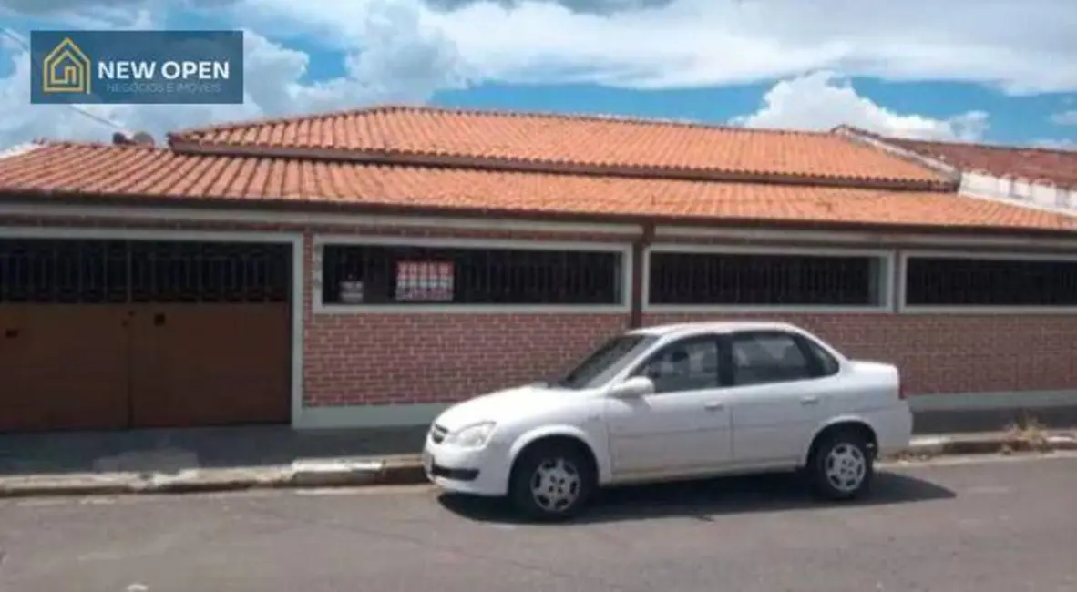 Foto 1 de Casa com 3 quartos à venda, 150m2 em Alvinópolis, Atibaia - SP