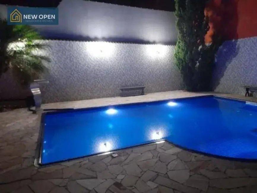 Foto 2 de Casa com 3 quartos à venda, 50m2 em Recreio Maristela, Atibaia - SP