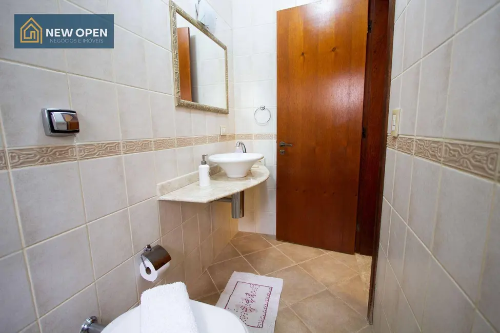 Foto 9 de Sobrado com 4 quartos à venda, 826m2 em Atibaia - SP