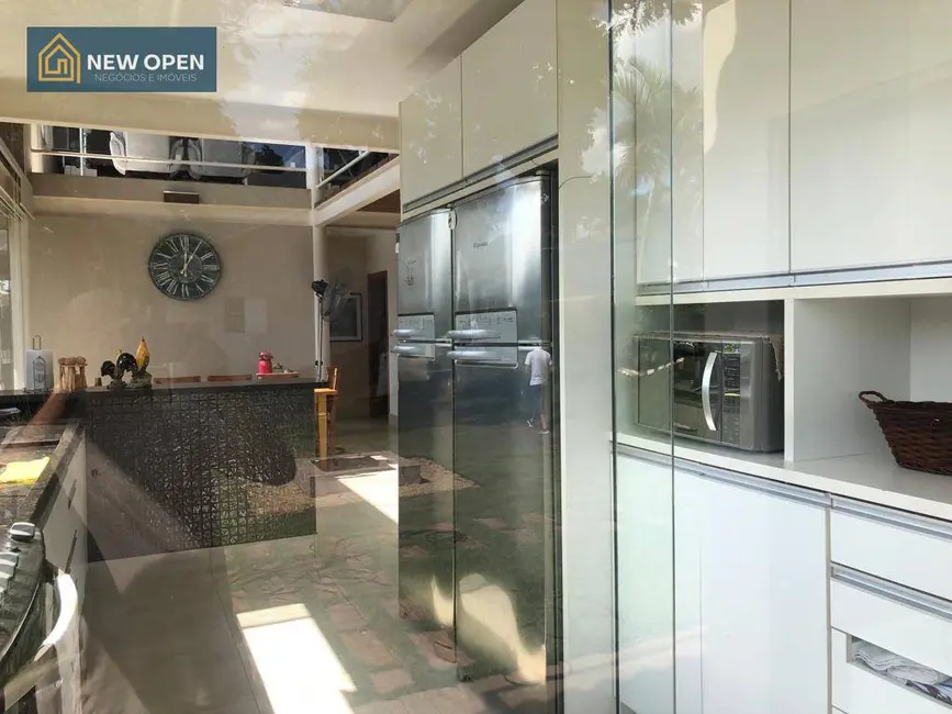 Foto 4 de Casa com 5 quartos à venda, 2900m2 em Jardim Estância Brasil, Atibaia - SP