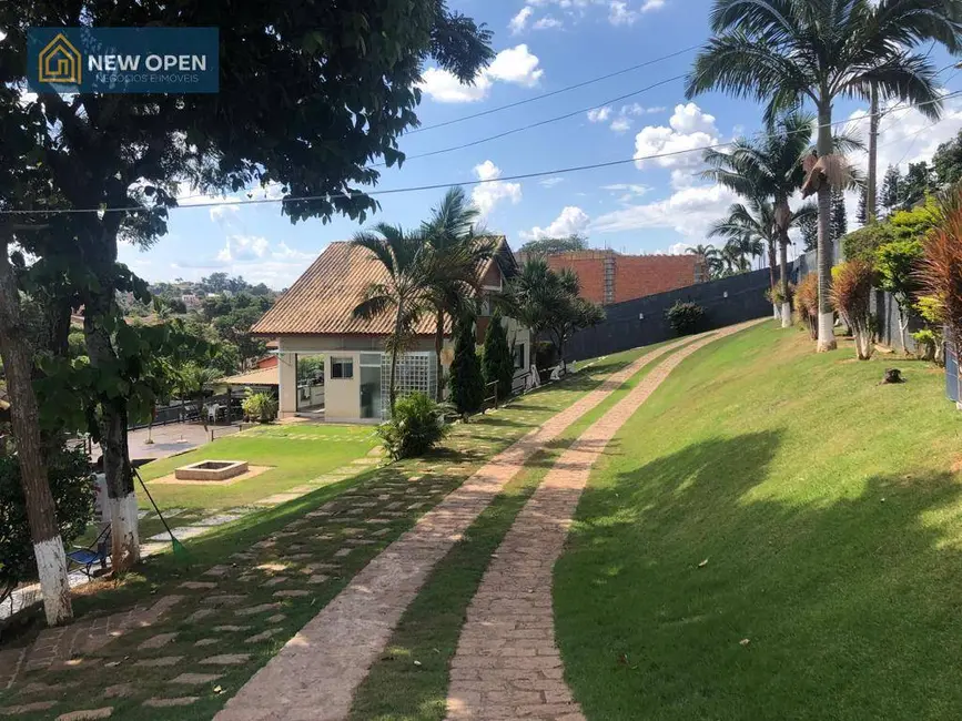 Foto 3 de Casa com 5 quartos à venda, 2900m2 em Jardim Estância Brasil, Atibaia - SP