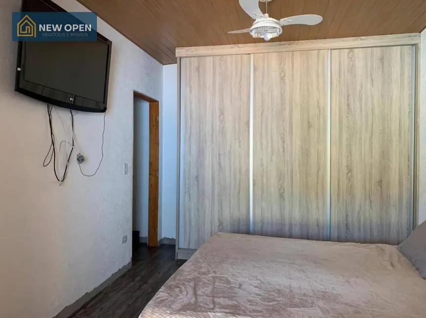 Casa de Condomínio com 2 quartos à venda, 1000m2 em Condomínio Portal das Rosas, Atibaia - SP - imagem 5 Foto 5 de Casa de Condomínio com 2 quartos à venda, 1000m2 em Condomínio Portal das Rosas, Atibaia - SP