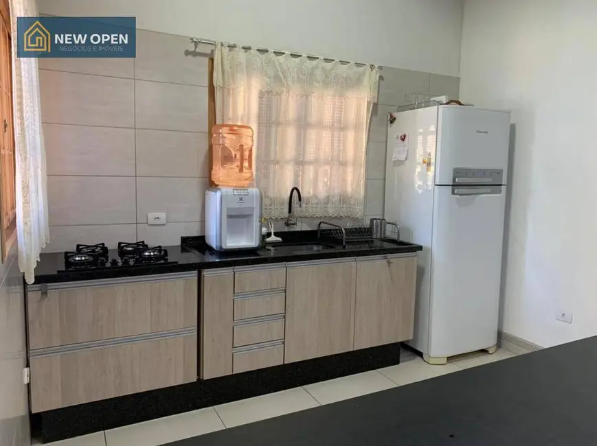 Casa de Condomínio com 2 quartos à venda, 1000m2 em Condomínio Portal das Rosas, Atibaia - SP - imagem 8 Foto 8 de Casa de Condomínio com 2 quartos à venda, 1000m2 em Condomínio Portal das Rosas, Atibaia - SP