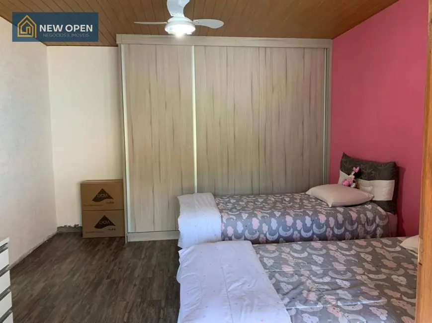 Casa de Condomínio com 2 quartos à venda, 1000m2 em Condomínio Portal das Rosas, Atibaia - SP - imagem 6 Foto 6 de Casa de Condomínio com 2 quartos à venda, 1000m2 em Condomínio Portal das Rosas, Atibaia - SP