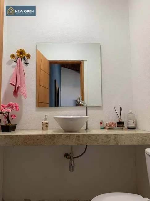 Casa de Condomínio com 2 quartos à venda, 1000m2 em Condomínio Portal das Rosas, Atibaia - SP - imagem 4 Foto 4 de Casa de Condomínio com 2 quartos à venda, 1000m2 em Condomínio Portal das Rosas, Atibaia - SP