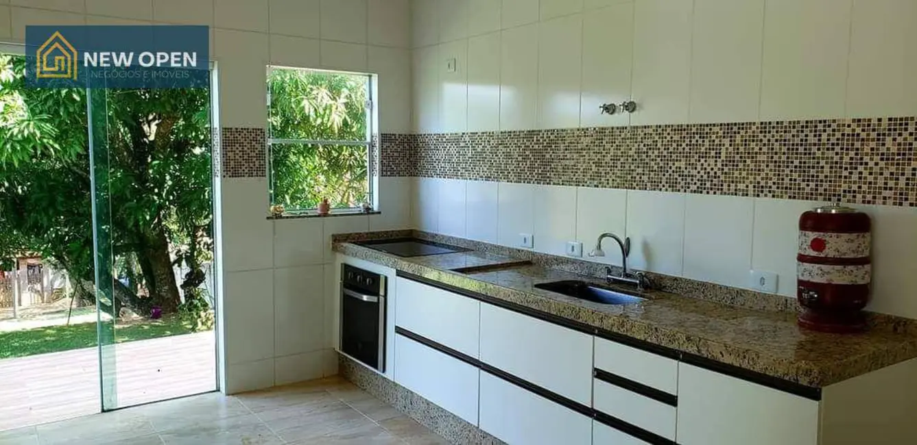 Chácara com 3 quartos à venda, 800m2 em Piracaia - SP - imagem 8 Foto 8 de Chácara com 3 quartos à venda, 800m2 em Piracaia - SP