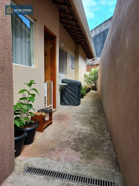 Foto 4 de Casa com 2 quartos à venda, 130m2 em Jardim Imperial, Atibaia - SP