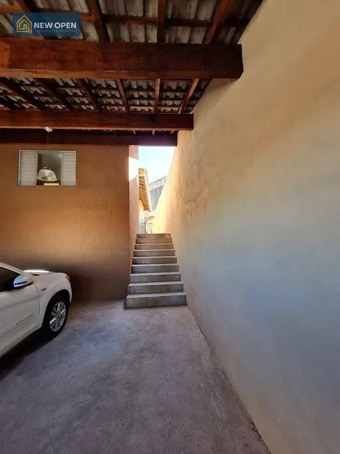 Foto 3 de Casa com 2 quartos à venda, 130m2 em Jardim Imperial, Atibaia - SP