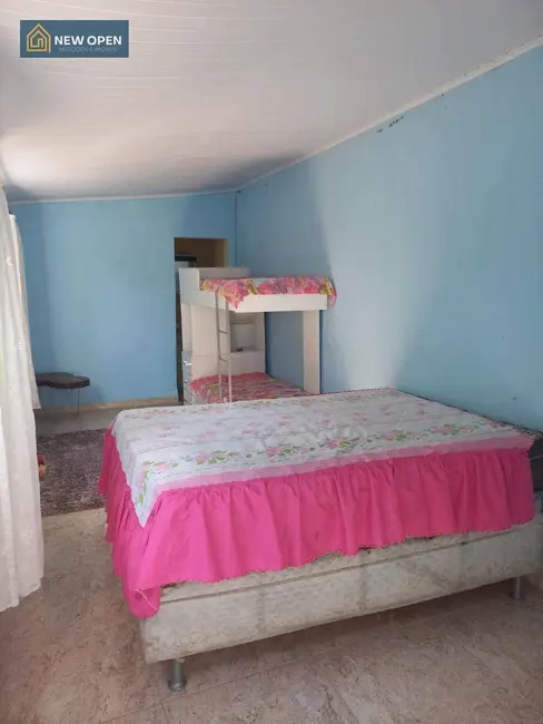 Foto 2 de Chácara com 4 quartos à venda, 1000m2 em Jardim Estância Brasil, Atibaia - SP