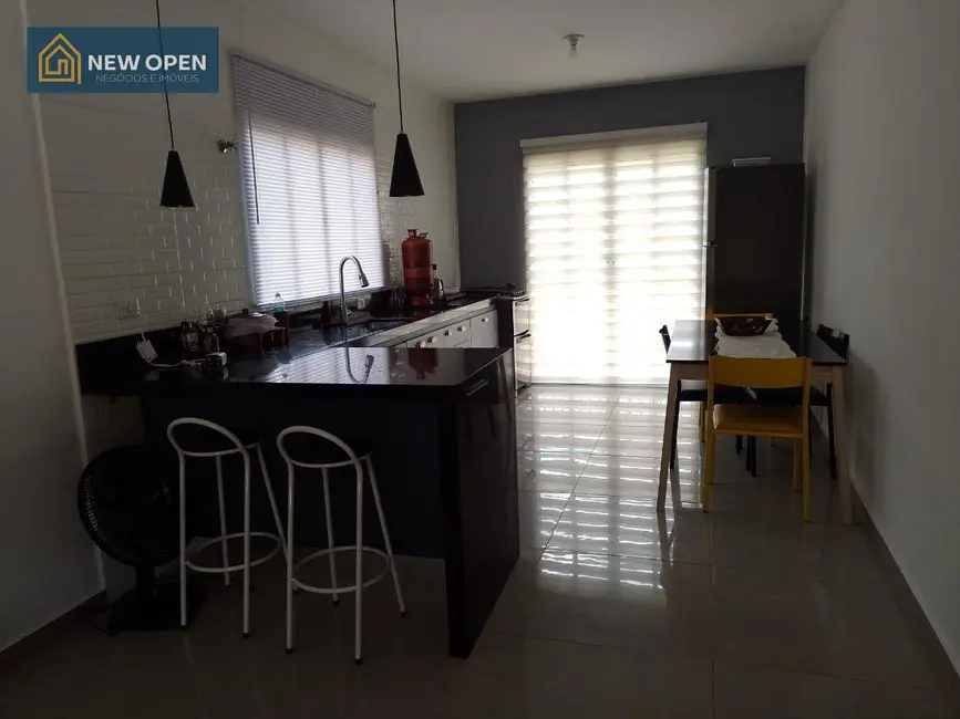Foto 7 de Casa com 2 quartos à venda, 200m2 em Centro, Bom Jesus Dos Perdoes - SP