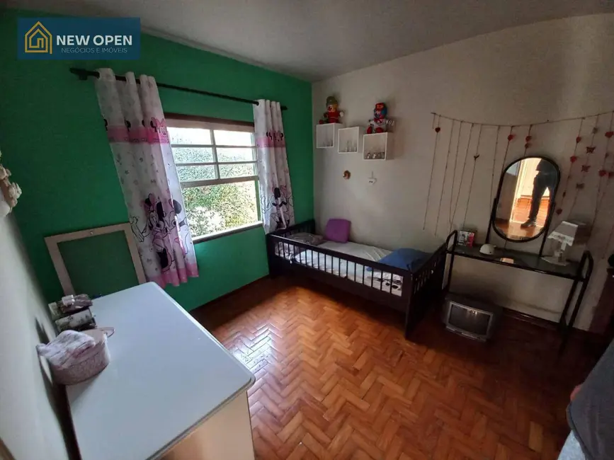 Foto 4 de Casa com 3 quartos à venda, 1220m2 em Vila Santista, Atibaia - SP