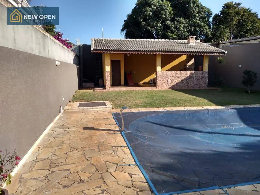 Foto 8 de Casa com 3 quartos à venda, 653m2 em Vila Santista, Atibaia - SP