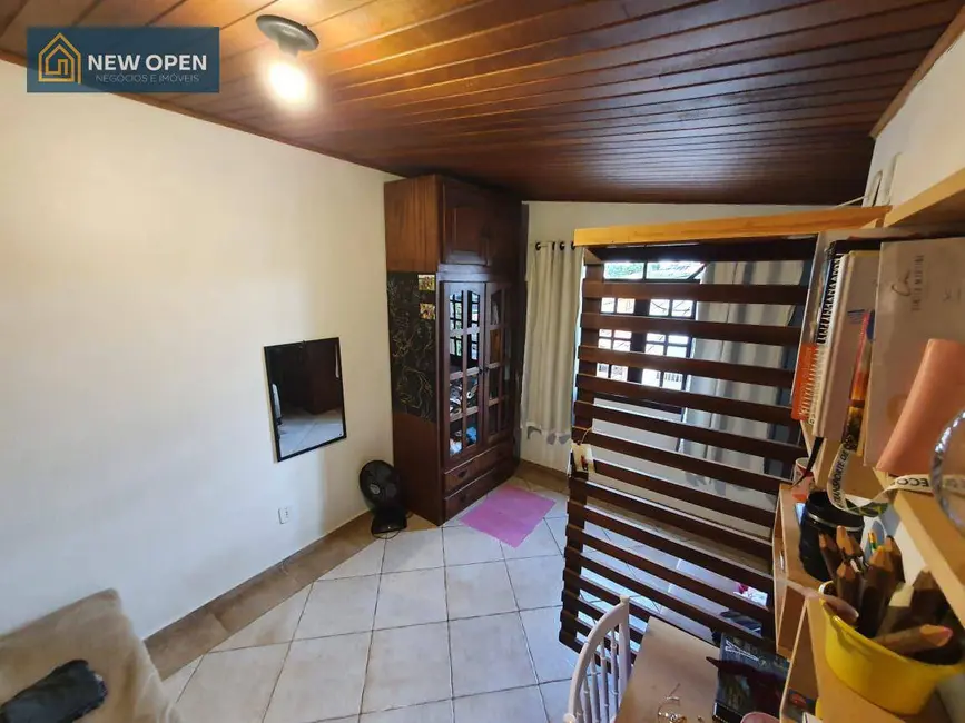 Foto 3 de Casa com 2 quartos à venda, 149m2 em Jardim Alvinópolis, Atibaia - SP