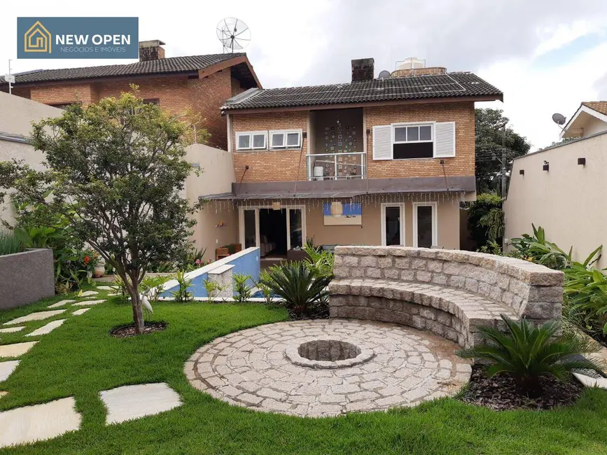 Casa com 3 quartos à venda, 390m2 em Vila Gardênia, Atibaia - SP - imagem 8 Foto 8 de Casa com 3 quartos à venda, 390m2 em Vila Gardênia, Atibaia - SP