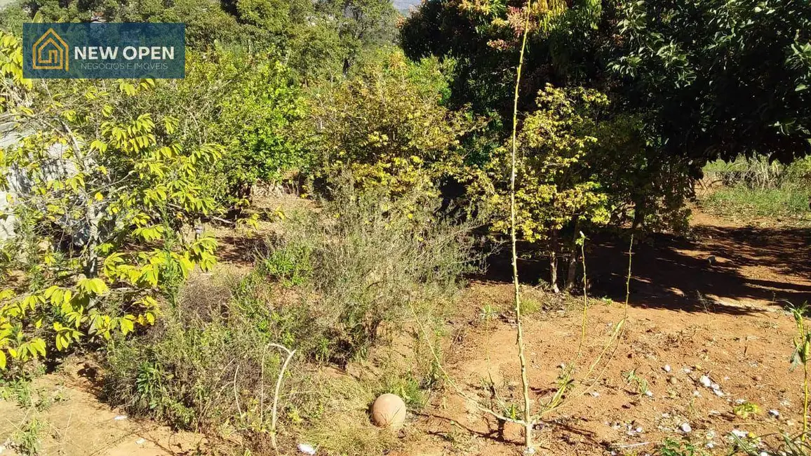 Foto 5 de Casa com 2 quartos à venda, 1320m2 em Jardim Estância Brasil, Atibaia - SP