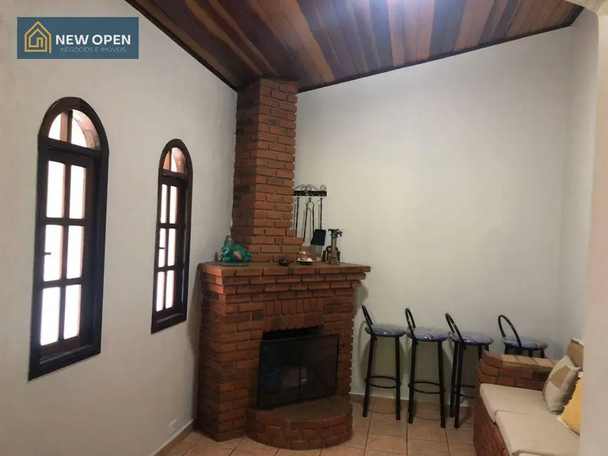 Foto 2 de Casa com 3 quartos à venda, 1526m2 em Portão, Atibaia - SP