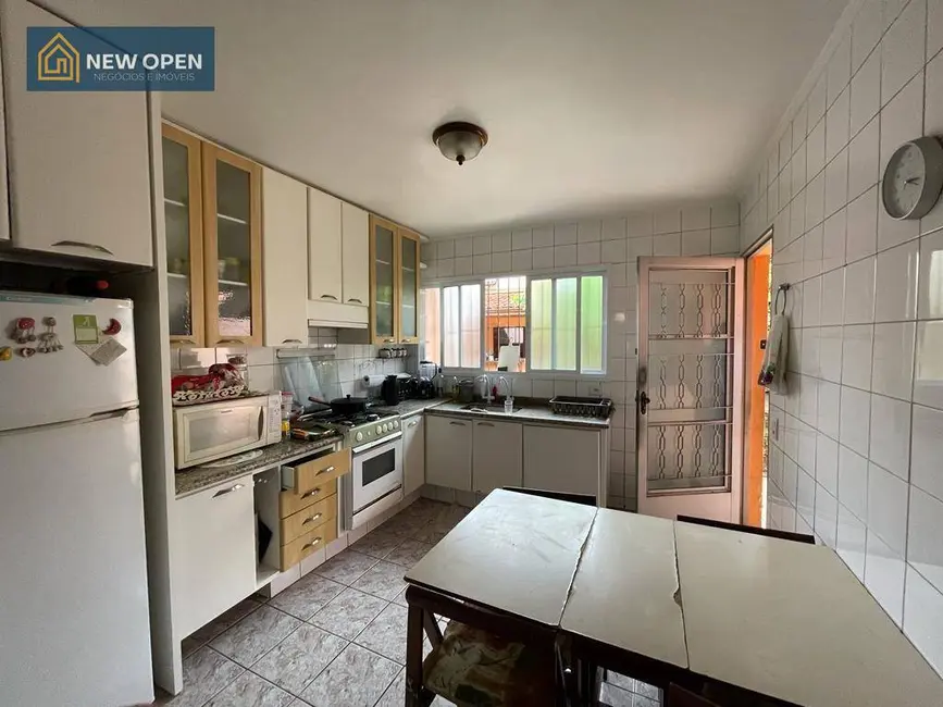 Casa com 4 quartos à venda, 330m2 em Atibaia Jardim, Atibaia - SP - imagem 7 Foto 7 de Casa com 4 quartos à venda, 330m2 em Atibaia Jardim, Atibaia - SP