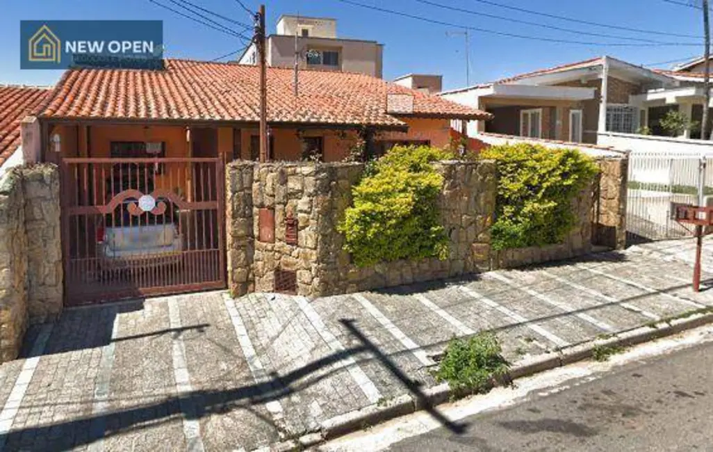 Casa com 4 quartos à venda, 330m2 em Atibaia Jardim, Atibaia - SP - imagem 3 Foto 3 de Casa com 4 quartos à venda, 330m2 em Atibaia Jardim, Atibaia - SP