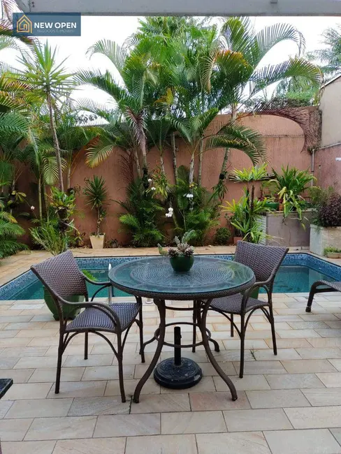 Foto 6 de Sobrado com 3 quartos à venda, 189m2 em Jardim dos Pinheiros, Atibaia - SP