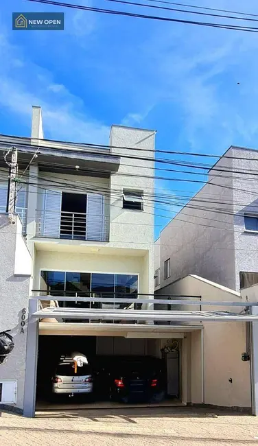 Foto 3 de Casa com 3 quartos à venda, 186m2 em Recreio Maristela, Atibaia - SP