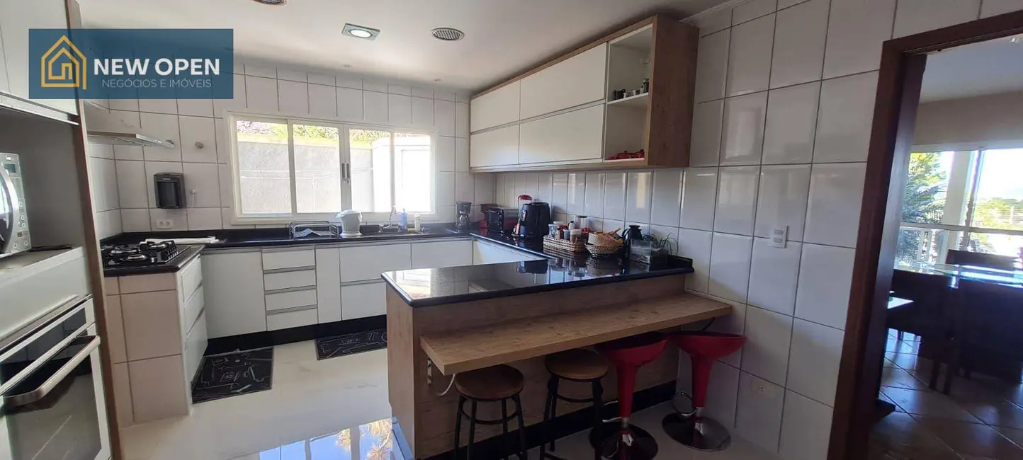 Foto 9 de Sobrado com 4 quartos à venda, 700m2 em Condomínio Parque das Garças I, Atibaia - SP