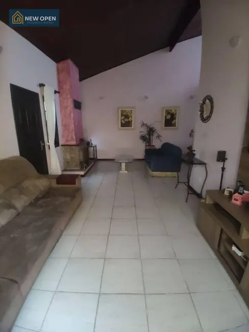 Casa com 3 quartos à venda, 387m2 em Jardim Siriema, Atibaia - SP - imagem 7 Foto 7 de Casa com 3 quartos à venda, 387m2 em Jardim Siriema, Atibaia - SP