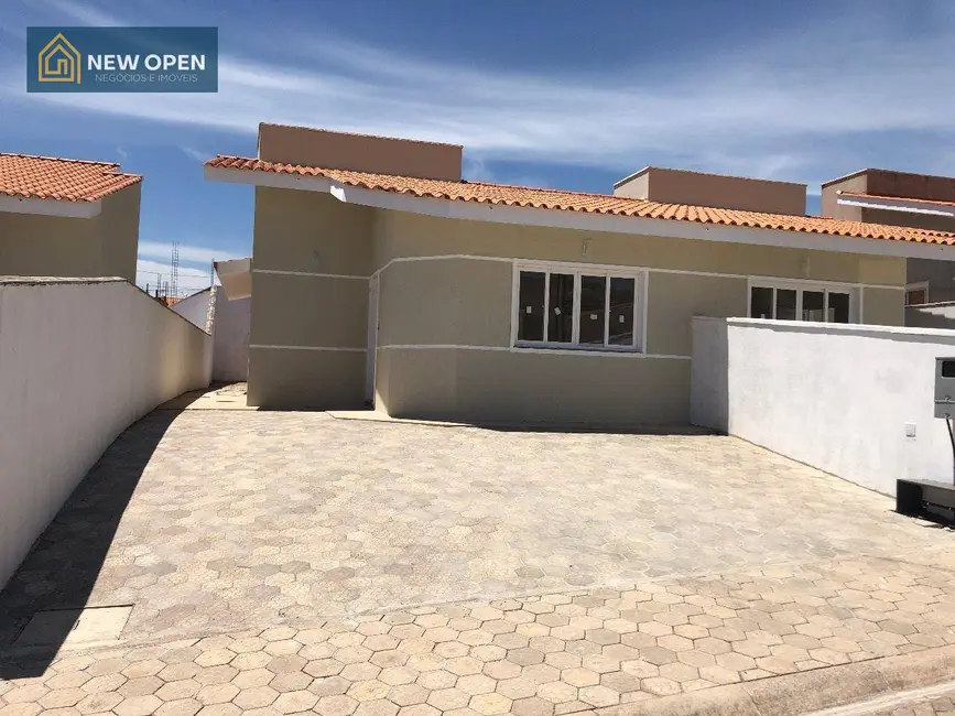 Foto 2 de Casa de Condomínio à venda, 200m2 em Bom Jesus Dos Perdoes - SP
