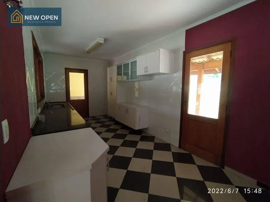 Foto 11 de Chácara à venda, 2500m2 em Jardim Estância Brasil, Atibaia - SP