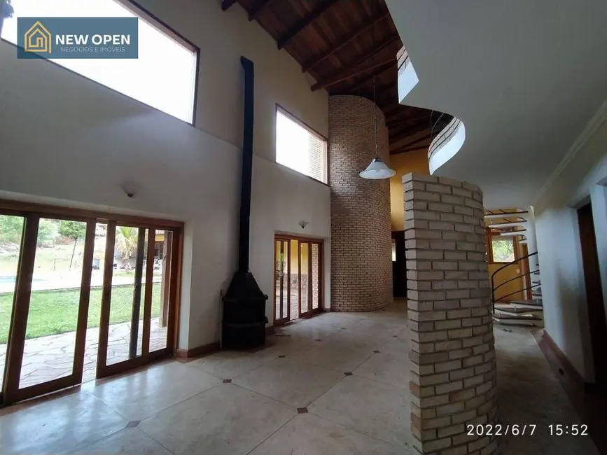 Foto 12 de Chácara à venda, 2500m2 em Jardim Estância Brasil, Atibaia - SP