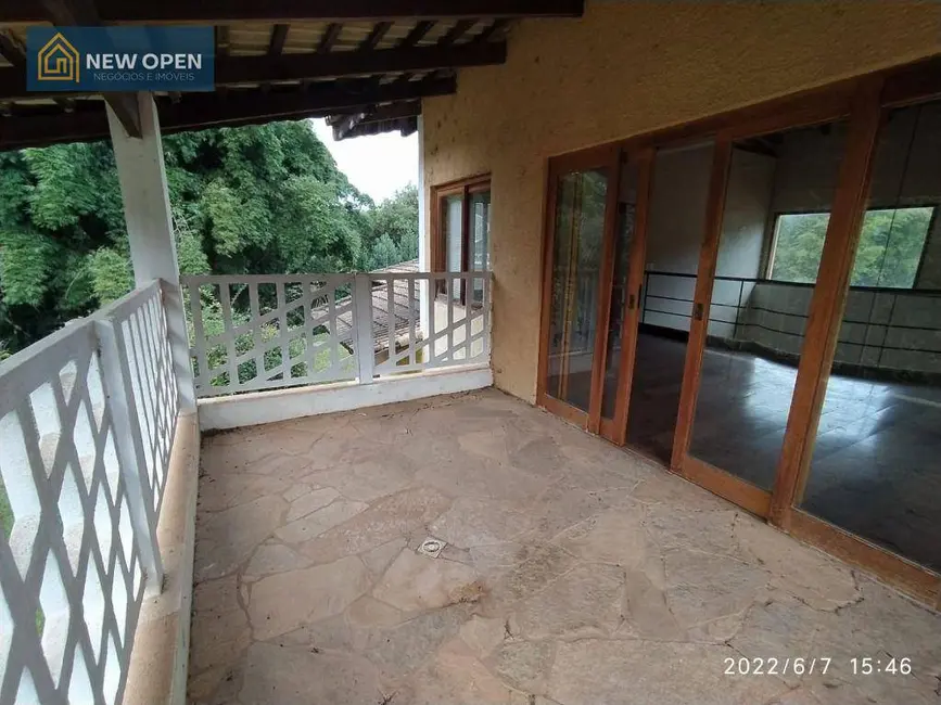 Foto 18 de Chácara à venda, 2500m2 em Jardim Estância Brasil, Atibaia - SP