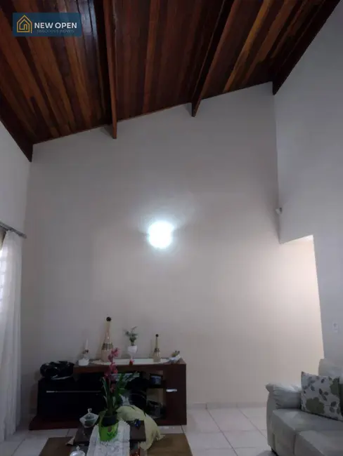 Casa com 3 quartos à venda, 225m2 em Atibaia - SP - imagem 5 Foto 5 de Casa com 3 quartos à venda, 225m2 em Atibaia - SP