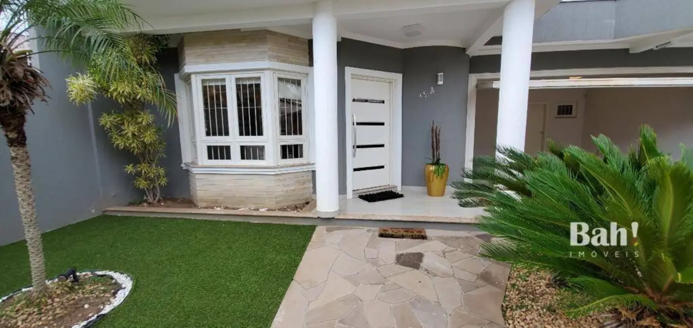 Casa com 4 quartos à venda, 324m2 em Estância Velha, Canoas - RS - imagem 3 Foto 3 de Casa com 4 quartos à venda, 324m2 em Estância Velha, Canoas - RS