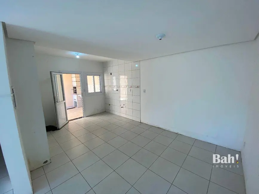 Casa de Condomínio com 2 quartos à venda, 140m2 em Niterói, Canoas - RS - imagem 3 Foto 3 de Casa de Condomínio com 2 quartos à venda, 140m2 em Niterói, Canoas - RS