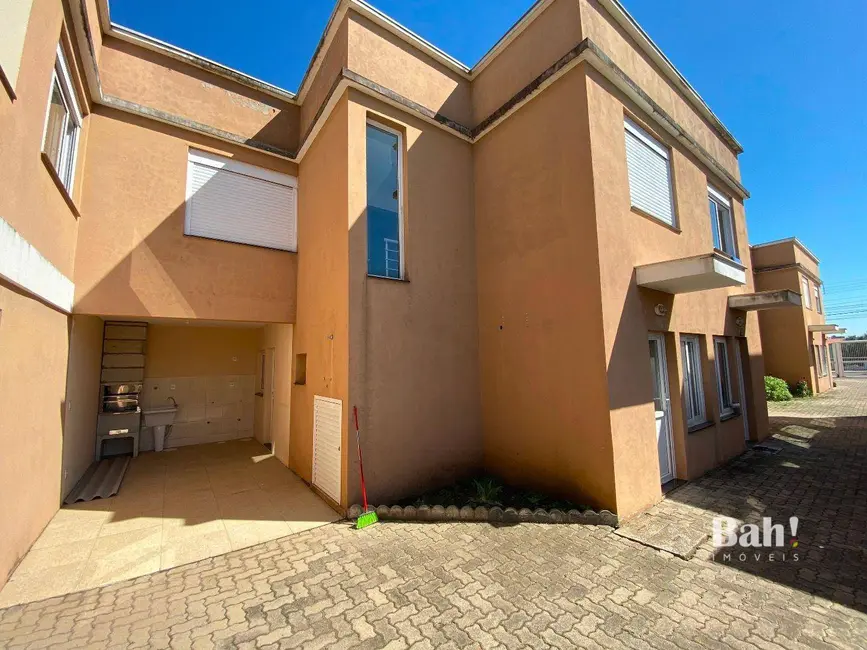 Foto 1 de Casa de Condomínio com 2 quartos à venda, 140m2 em Niterói, Canoas - RS