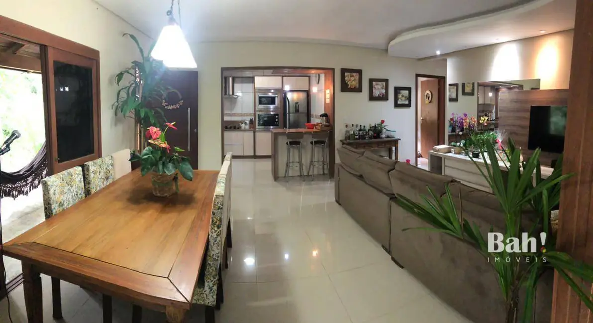 Foto 3 de Casa com 3 quartos à venda, 625m2 em Triunfo - RS