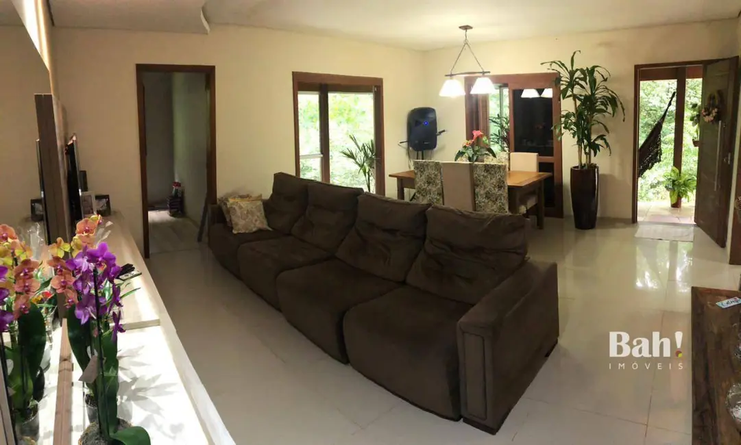 Foto 2 de Casa com 3 quartos à venda, 625m2 em Triunfo - RS