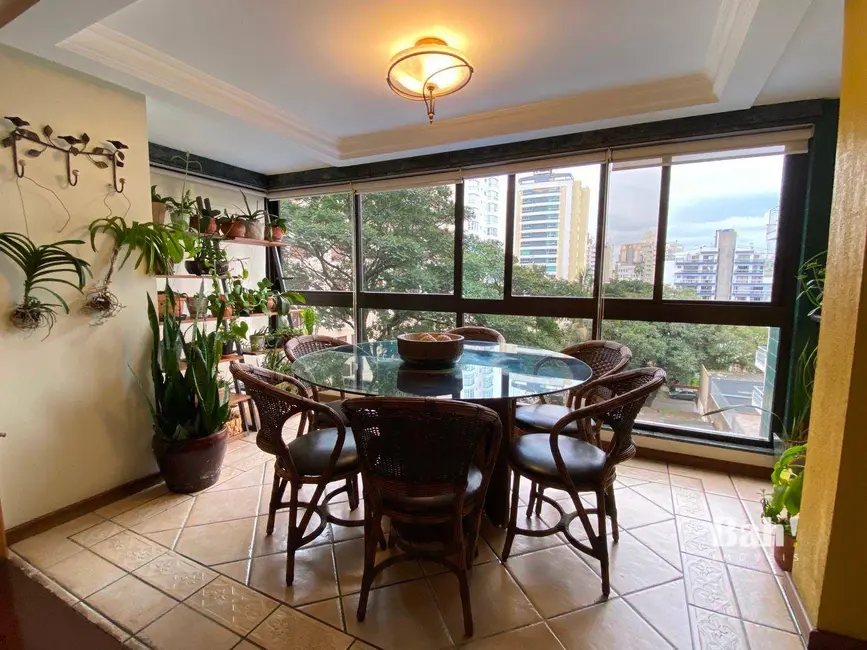 Foto 8 de Apartamento com 3 quartos à venda, 326m2 em Centro, Canoas - RS