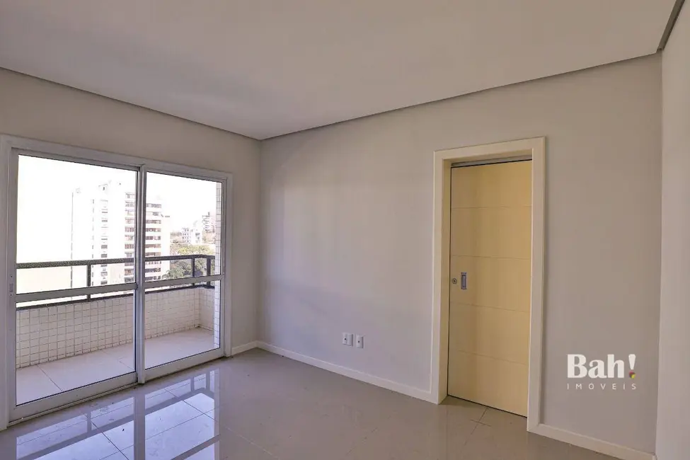 Apartamento com 3 quartos à venda, 227m2 em Centro, Canoas - RS - imagem 7 Foto 7 de Apartamento com 3 quartos à venda, 227m2 em Centro, Canoas - RS