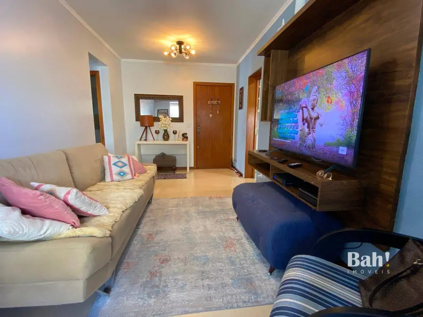 Foto 4 de Apartamento com 2 quartos à venda, 94m2 em São Sebastião, Porto Alegre - RS