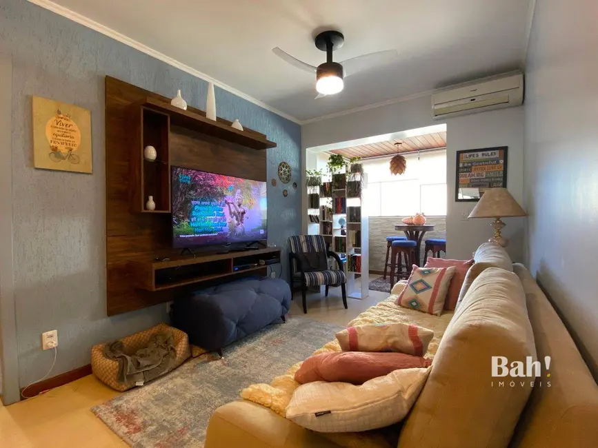 Foto 3 de Apartamento com 2 quartos à venda, 94m2 em São Sebastião, Porto Alegre - RS