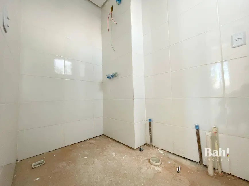 Foto 6 de Apartamento com 2 quartos à venda, 57m2 em Niterói, Canoas - RS