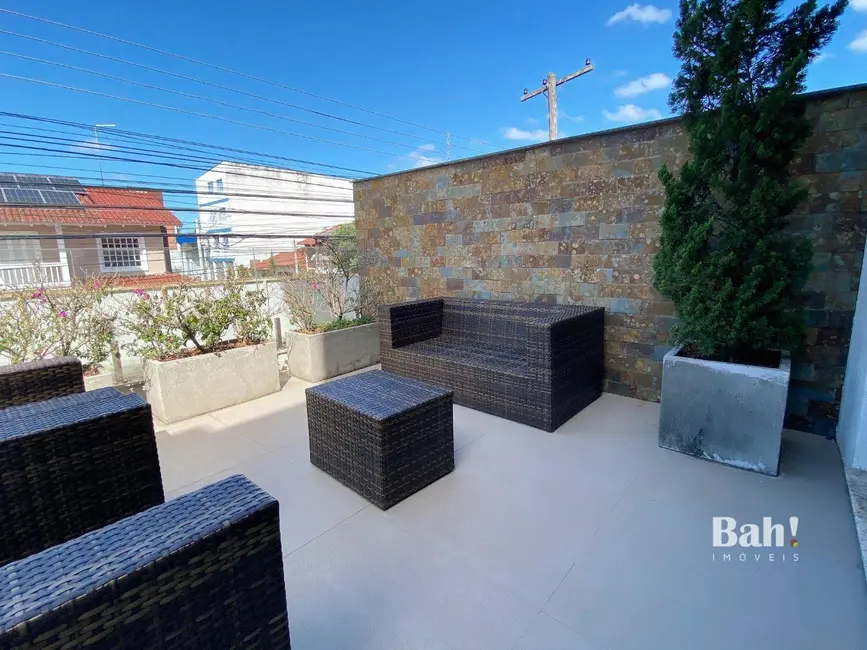 Foto 8 de Sobrado com 4 quartos à venda, 363m2 em Cachoeirinha - RS