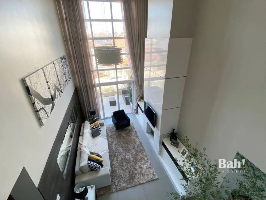 Foto 6 de Sobrado com 4 quartos à venda, 363m2 em Cachoeirinha - RS