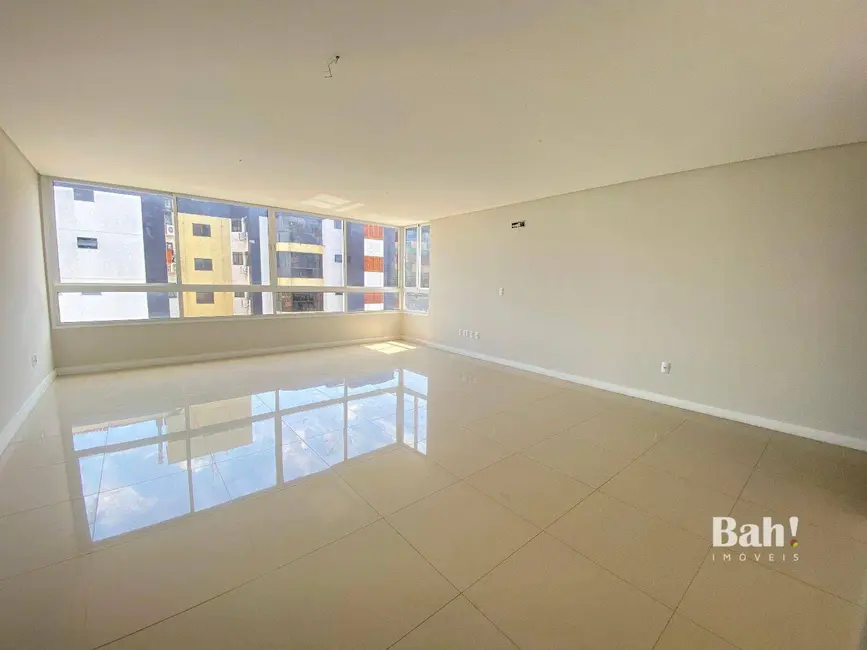 Foto 1 de Apartamento com 3 quartos à venda, 172m2 em Centro, Canoas - RS