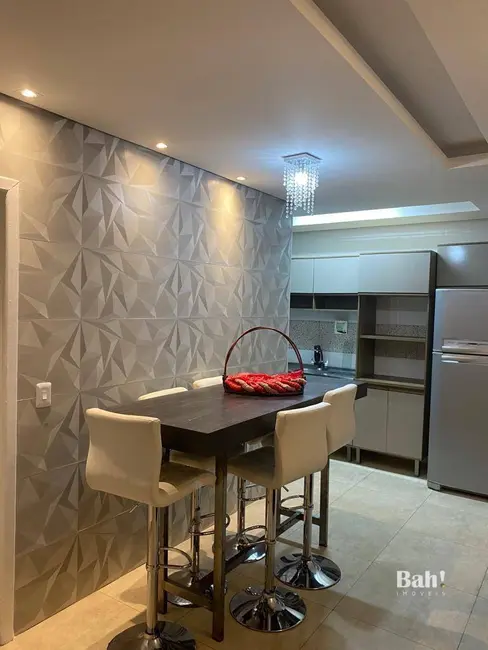 Sobrado com 3 quartos à venda, 296m2 em Mato Grande, Canoas - RS - imagem 7 Foto 7 de Sobrado com 3 quartos à venda, 296m2 em Mato Grande, Canoas - RS