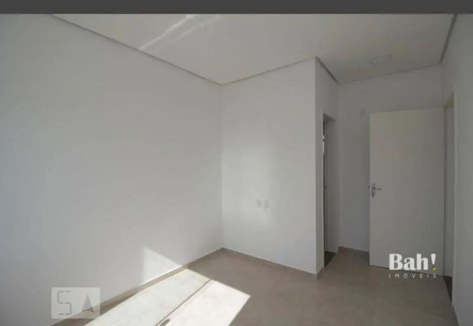 Sobrado com 3 quartos à venda, 296m2 em Mato Grande, Canoas - RS - imagem 9 Foto 9 de Sobrado com 3 quartos à venda, 296m2 em Mato Grande, Canoas - RS