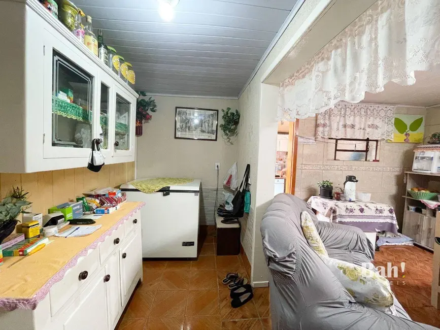 Casa com 3 quartos à venda, 550m2 em Mathias Velho, Canoas - RS - imagem 3 Foto 3 de Casa com 3 quartos à venda, 550m2 em Mathias Velho, Canoas - RS