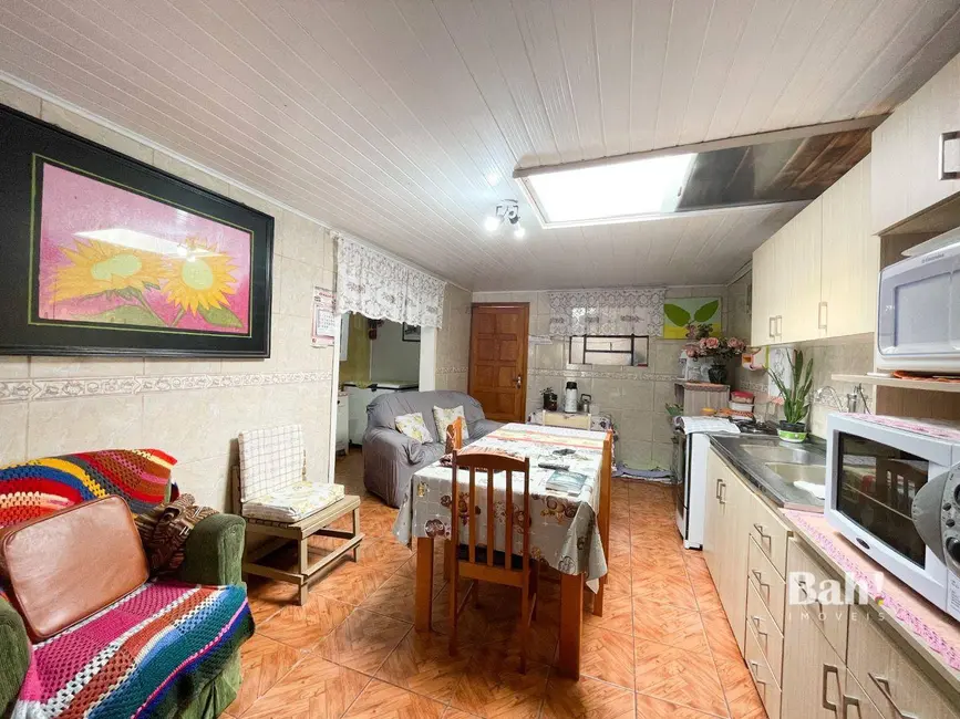 Casa com 3 quartos à venda, 550m2 em Mathias Velho, Canoas - RS - imagem 4 Foto 4 de Casa com 3 quartos à venda, 550m2 em Mathias Velho, Canoas - RS