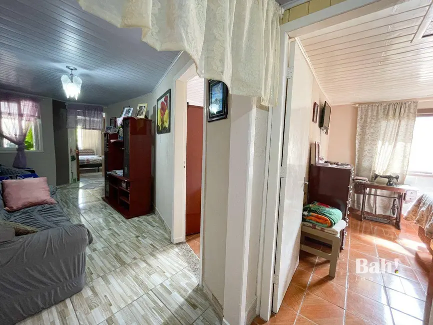 Casa com 3 quartos à venda, 550m2 em Mathias Velho, Canoas - RS - imagem 6 Foto 6 de Casa com 3 quartos à venda, 550m2 em Mathias Velho, Canoas - RS