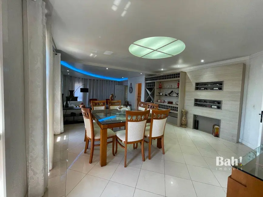 Apartamento com 3 quartos à venda, 280m2 em Centro, Canoas - RS - imagem 5 Foto 5 de Apartamento com 3 quartos à venda, 280m2 em Centro, Canoas - RS